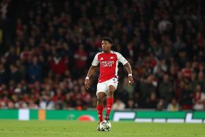 爱游戏 在线登录-斯凯利地面拼抢成功率72.7%，位列五大联赛边后卫第一​