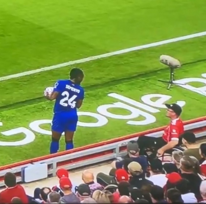 英超CEO：严格处理种族歧视行为，已向塞梅尼奥提供即时支持